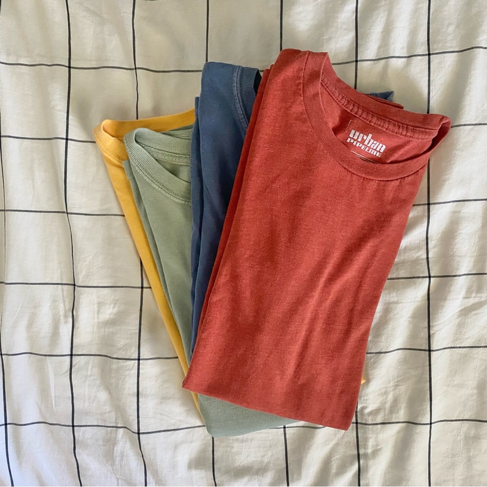 Plain red-orange t-shirt by Urban Pipeline, size Small